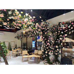 Giàn Hoa Hồng Giả Trang Trí Ban Công – Sân Vườn